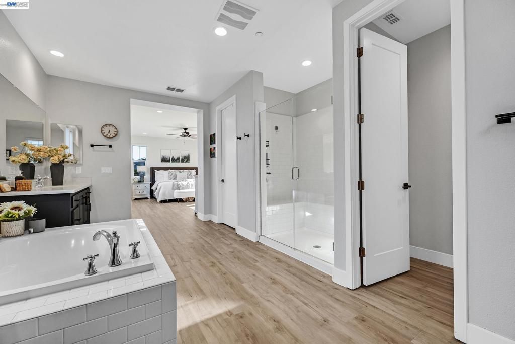Image 27 of property listing at 7126 Stags Leap Ln, Dublin, CA 94568