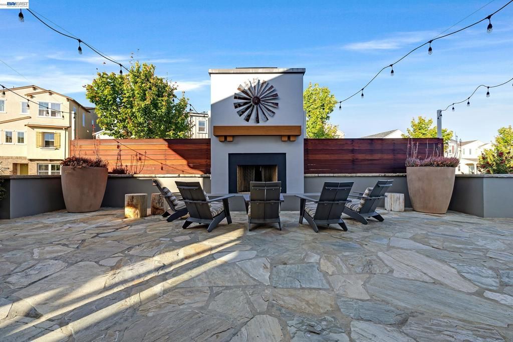 Image 43 of property listing at 7126 Stags Leap Ln, Dublin, CA 94568