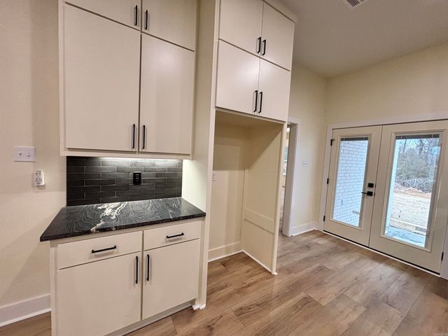 16 Avondale Road, Cabot, AR 72023