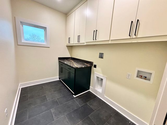 16 Avondale Road, Cabot, AR 72023