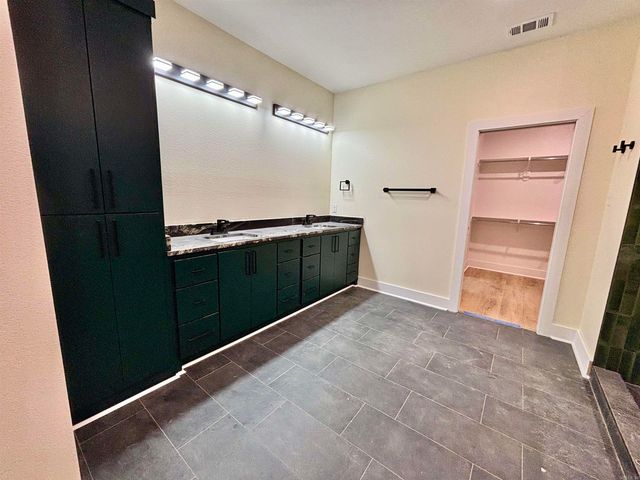 16 Avondale Road, Cabot, AR 72023