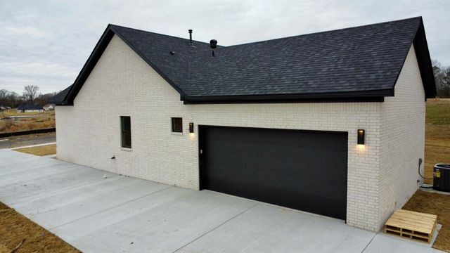 16 Avondale Road, Cabot, AR 72023