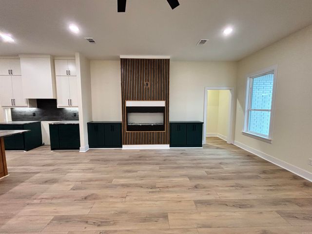 16 Avondale Road, Cabot, AR 72023