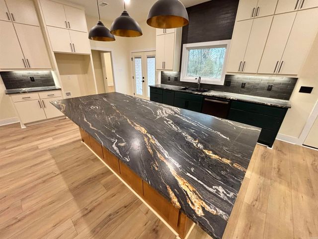 16 Avondale Road, Cabot, AR 72023