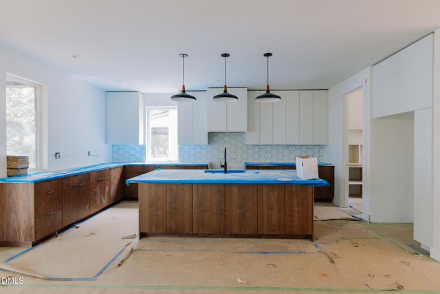 1806 Oberlin Road 102, Raleigh, NC 27608