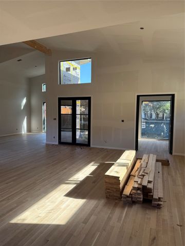 8911 Forest Hills Boulevard, Dallas, TX 75218