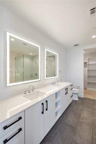 808 Crawford Street 4110, Houston, TX 77010