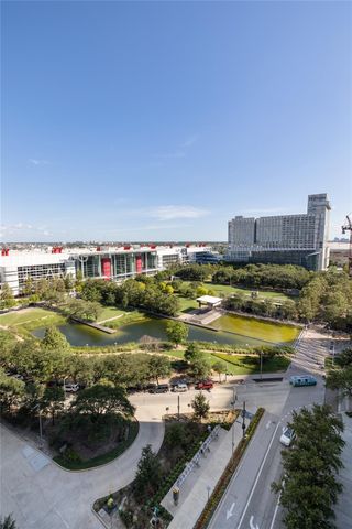 808 Crawford Street 4110, Houston, TX 77010