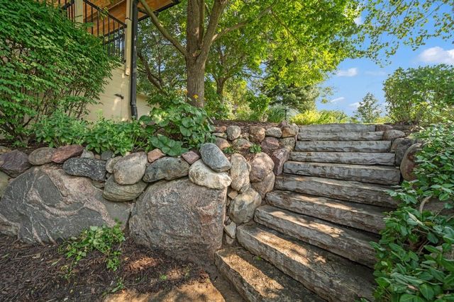 35087 Burgundy Circle, Waukee, IA 50263