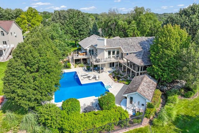 35087 Burgundy Circle, Waukee, IA 50263