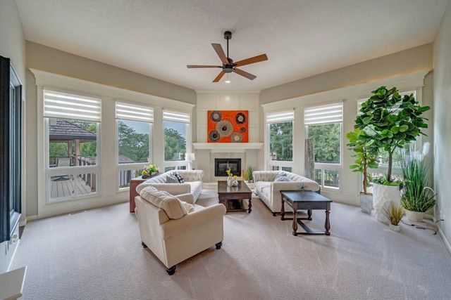 35087 Burgundy Circle, Waukee, IA 50263