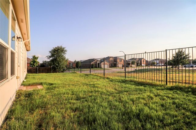 7425 Bronsind Trail, Fort Worth, TX 76131