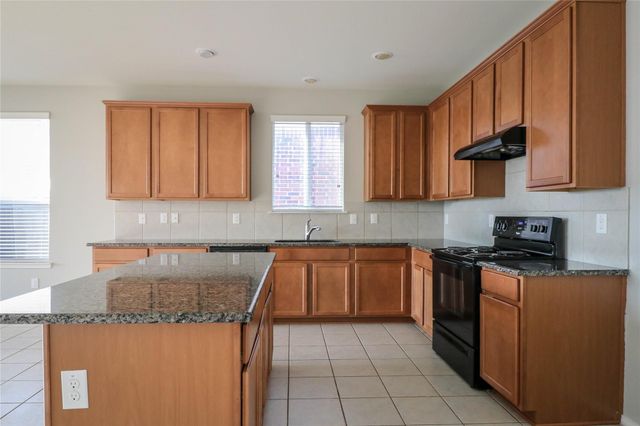 7425 Bronsind Trail, Fort Worth, TX 76131