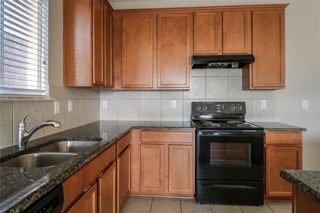 7425 Bronsind Trail, Fort Worth, TX 76131