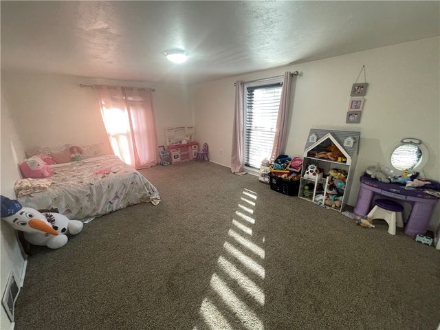 69 Hewitt Ave, Canton Twp, PA 15301