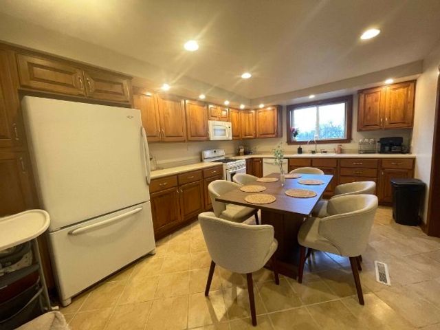 69 Hewitt Ave, Canton Twp, PA 15301