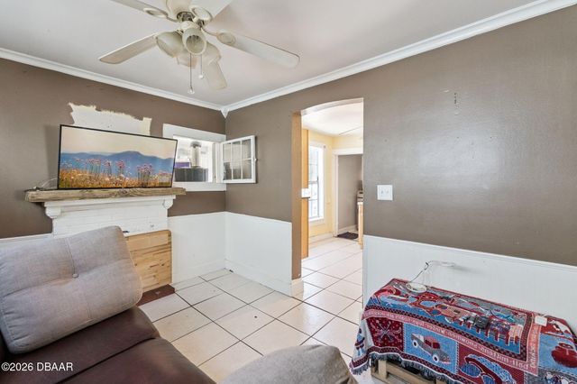 207 Mary Avenue, New Smyrna Beach, FL 32168