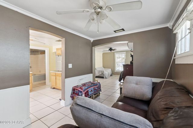207 Mary Avenue, New Smyrna Beach, FL 32168
