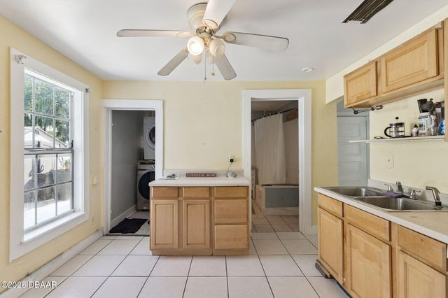 207 Mary Avenue, New Smyrna Beach, FL 32168