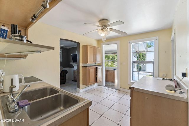 207 Mary Avenue, New Smyrna Beach, FL 32168