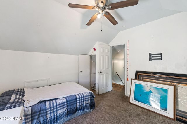 207 Mary Avenue, New Smyrna Beach, FL 32168