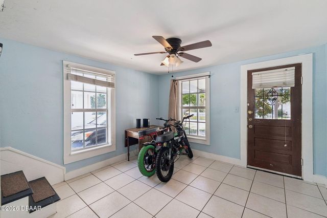 207 Mary Avenue, New Smyrna Beach, FL 32168