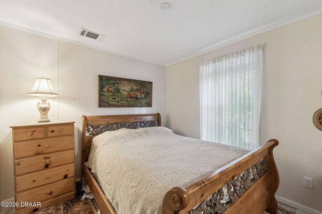 207 Mary Avenue, New Smyrna Beach, FL 32168