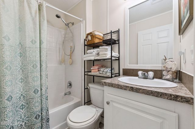 207 Mary Avenue, New Smyrna Beach, FL 32168