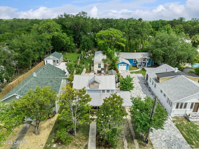 207 Mary Avenue, New Smyrna Beach, FL 32168