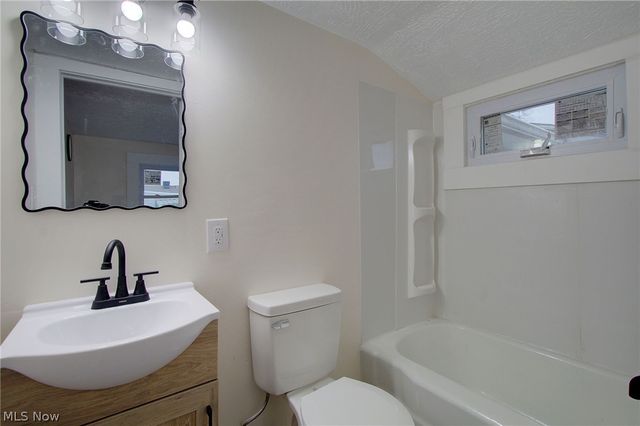 2135 Cherry Avenue, Alliance, OH 44601