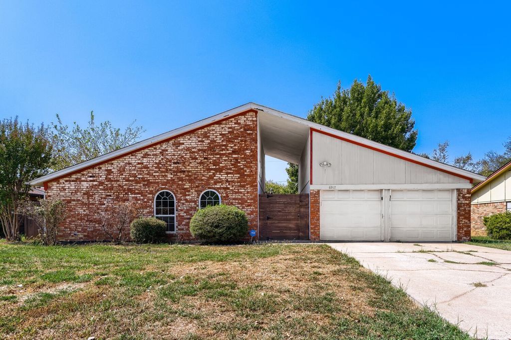 6917 Post Oak Drive, North Richland Hills, TX 76182 — exterior