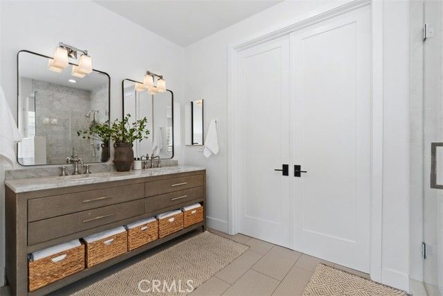 701 Poinsettia Avenue, Corona Del Mar (newport Beach), CA 92625