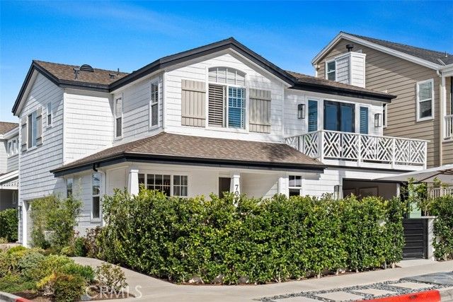 701 Poinsettia Avenue, Corona Del Mar (newport Beach), CA 92625