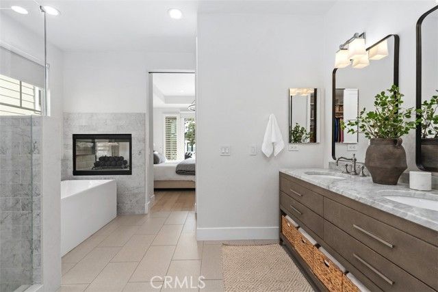 701 Poinsettia Avenue, Corona Del Mar (newport Beach), CA 92625