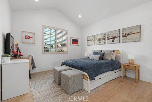 701 Poinsettia Avenue, Corona Del Mar (newport Beach), CA 92625