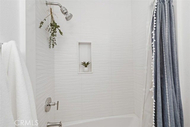 701 Poinsettia Avenue, Corona Del Mar (newport Beach), CA 92625