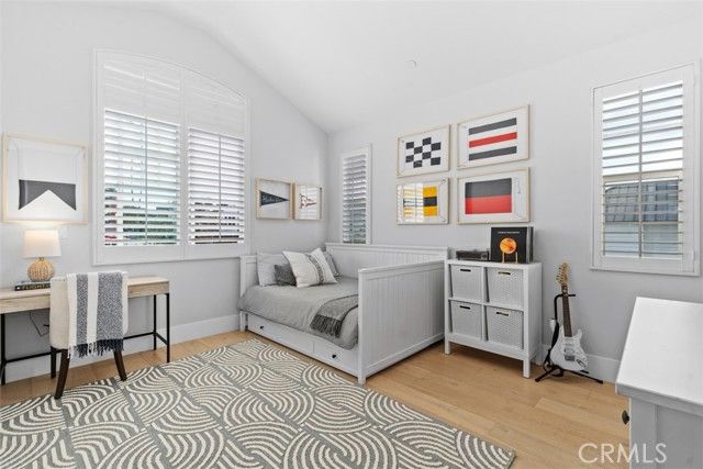 701 Poinsettia Avenue, Corona Del Mar (newport Beach), CA 92625