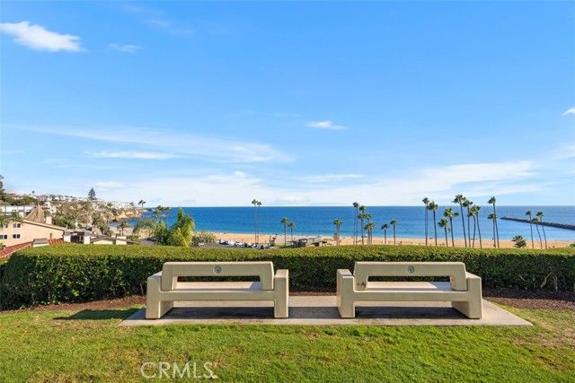 701 Poinsettia Avenue, Corona Del Mar (newport Beach), CA 92625