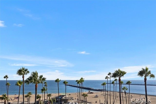 701 Poinsettia Avenue, Corona Del Mar (newport Beach), CA 92625