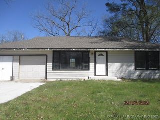 825 4th SE, Ardmore, OK 73401