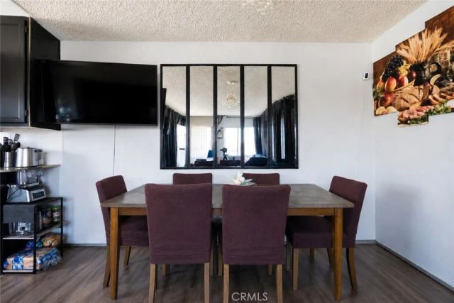1683 S Longwood, Los Angeles, CA 90019