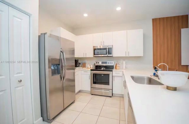 24605 SW 117th Ct, Homestead, FL 33032