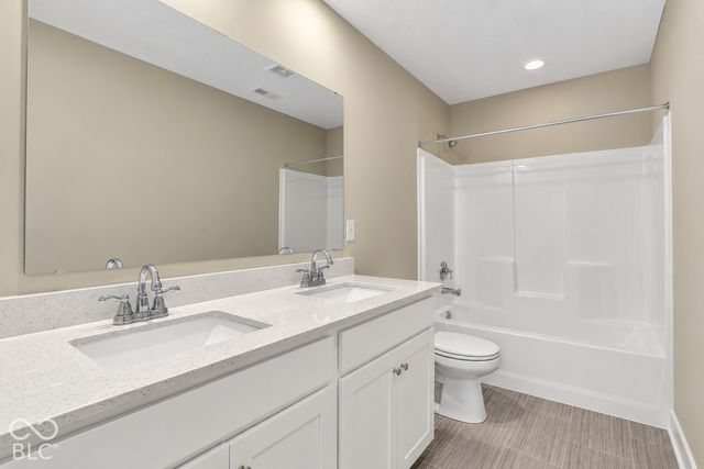 12872 Mystic Pines Drive, Noblesville, IN 46060