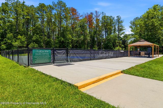5251 Summit View Drive, Brooksville, FL 34601