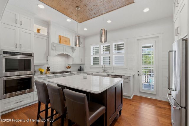 5251 Summit View Drive, Brooksville, FL 34601
