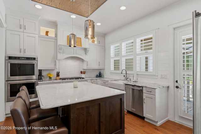 5251 Summit View Drive, Brooksville, FL 34601