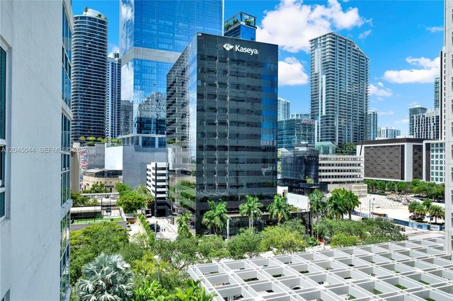 950 Brickell Bay Dr 802, Miami, FL 33131