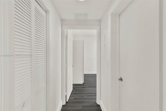 950 Brickell Bay Dr 802, Miami, FL 33131