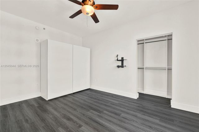 950 Brickell Bay Dr 802, Miami, FL 33131