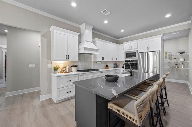 152 White Oak Way, Monroe, GA 30655